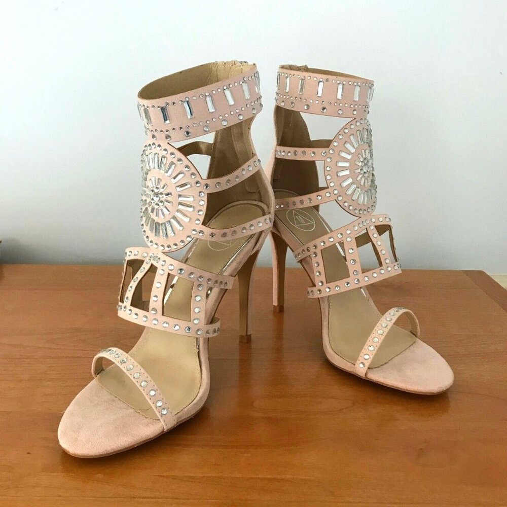 Open Toe Gladiator Strappy Women 4.5” Stilettos, Beaded, New, Salmon, Size 8